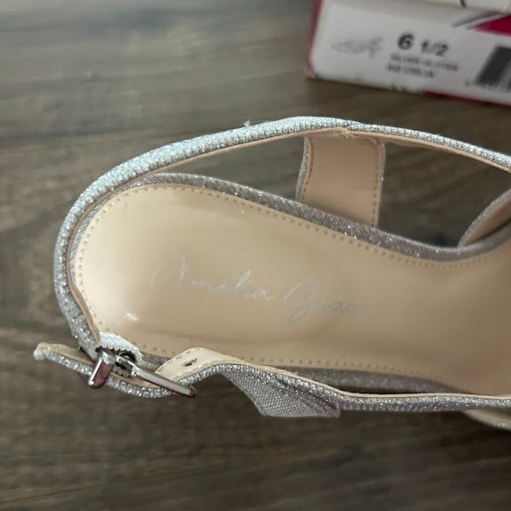 Women's Wedding Open Toe Shoes - Picture 4 of 7
